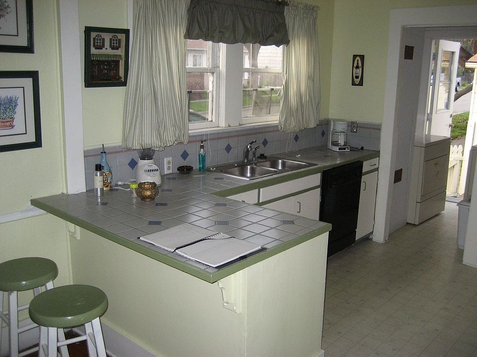 2nd image of 5101 Solano Ave