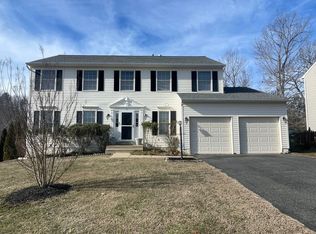 32 Palace Ln, Stafford, VA 22554