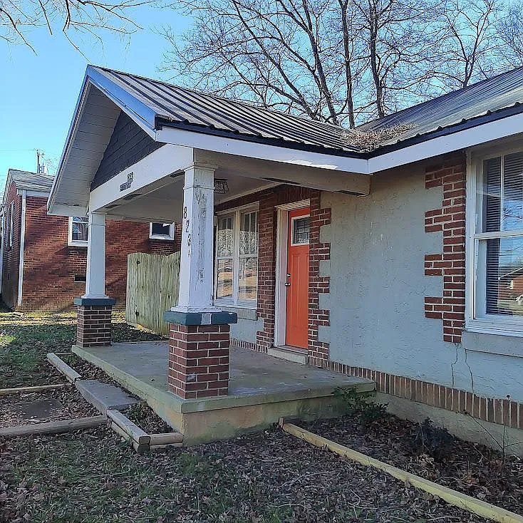 2 bed, 950 sqft, $1,200 — Photo 3