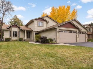 11081 69th Pl N, Maple Grove, MN 55369