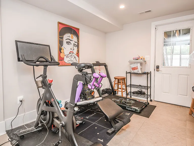 1368 Randolph St NW — Photo 16