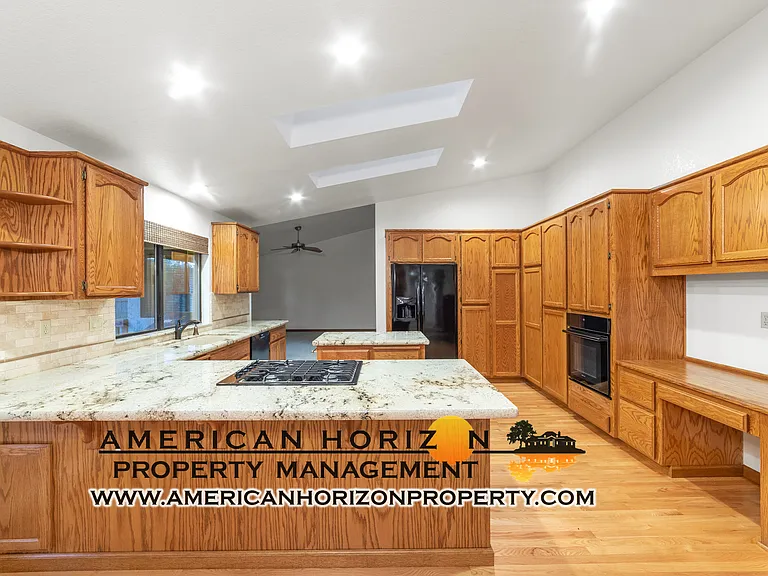 4341 Whispering Oaks Cir — Photo 9