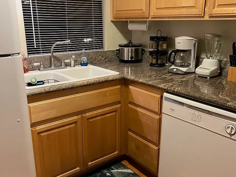 41935 Switzerland Dr #13 — Photo 3