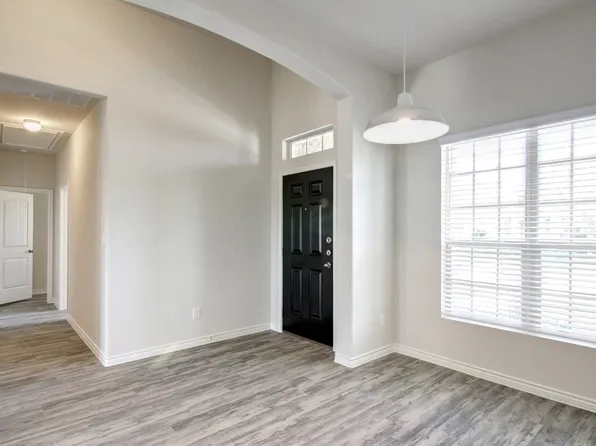 2035 Augusta St, Lancaster, TX 75146