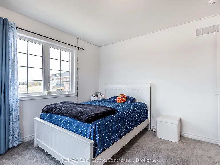 1 Mill St W #1 — Photo 26