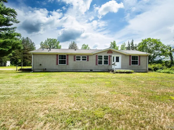 2649 Brown Rd, Millington, MI 48746