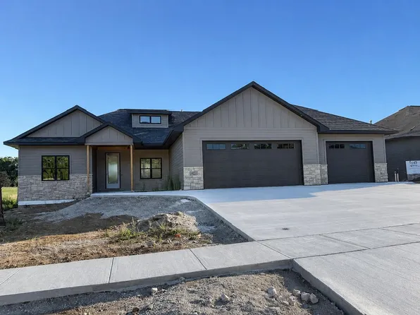 4933 Big Sky Pass, De Pere, WI 54115