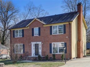 309 W Montcastle Dr, Greensboro, NC 27406
