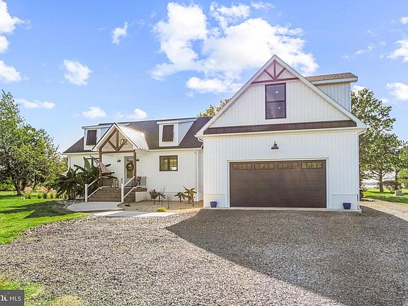 3rd image of 29629 Ferry Point Dr