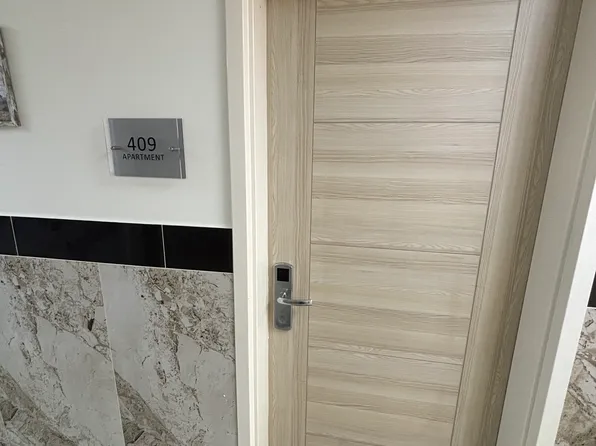 4910 Spruce St #409, Philadelphia, PA 19139