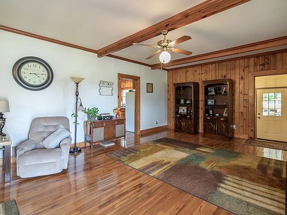 3rd image of 1020 Twin Rivers Rd