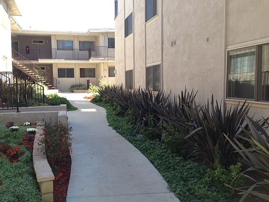 2nd image of 8650 Belford Ave APT 202