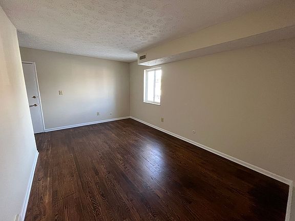 3rd image of 450 E Norwich Ave #G