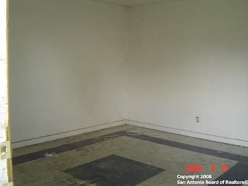 4th image of 522 ALTITUDE AVE
