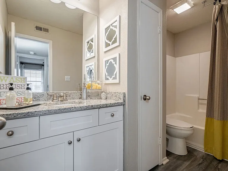 Castlegate Collier Hills — Photo 9
