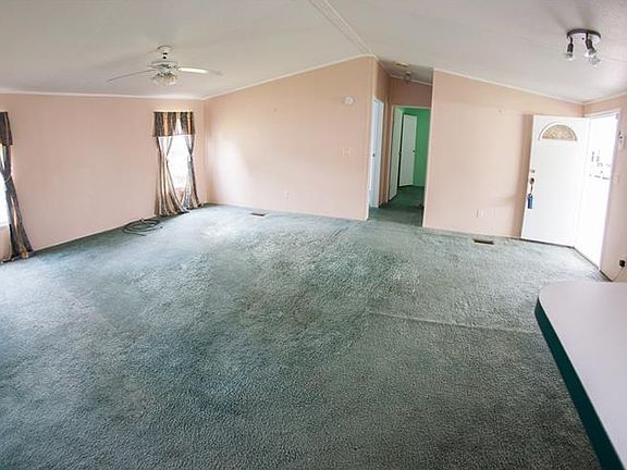 5th image of 3115 Shady Creek Dr