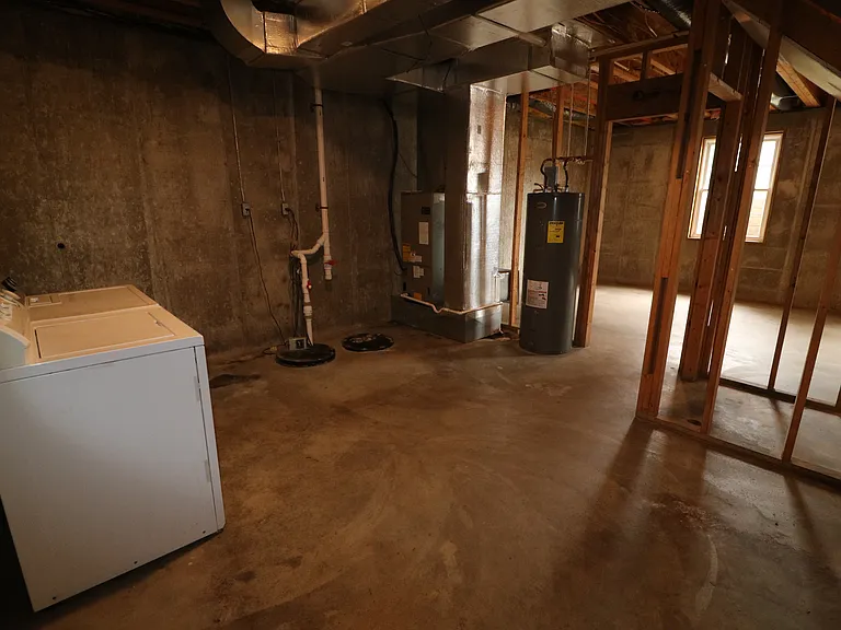 305 S Clifton Ave — Photo 26