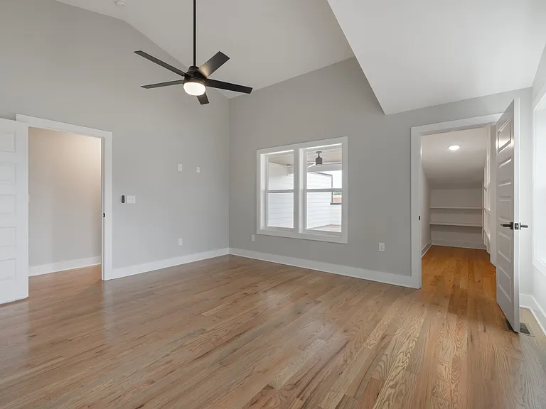 1810B Delta Ave — Photo 34