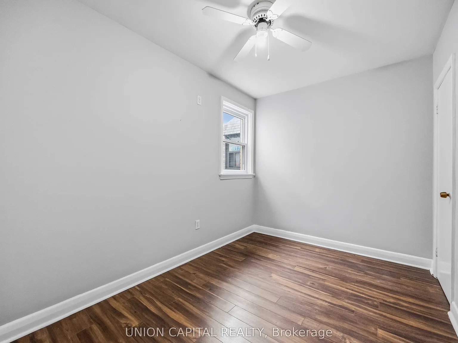 3 bed, $2,225 — Photo 4