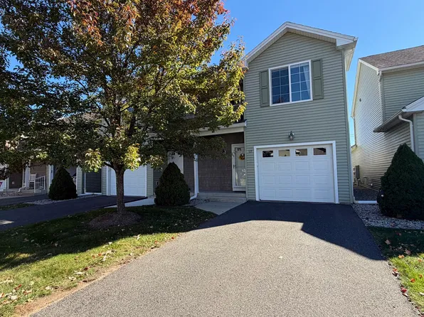 353 Fuller St Unit 17, Ludlow, MA 01056