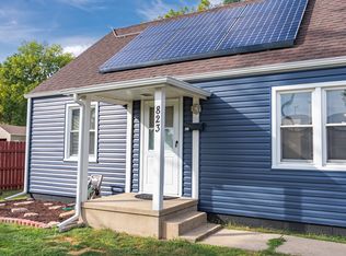 823 Lenwood Ct, Aurora, IL 60506