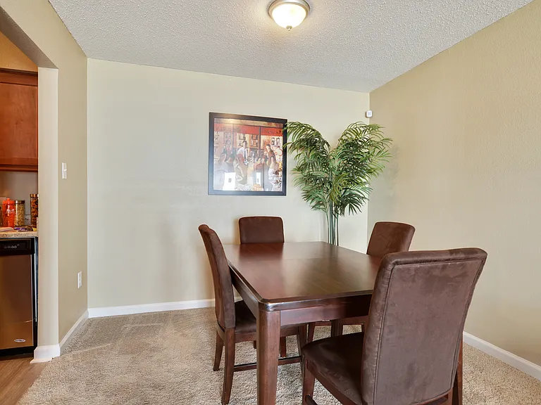 Avalon Apartment Homes — Photo 7