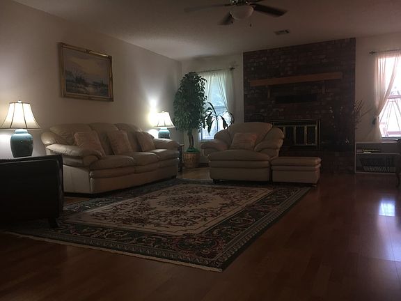2nd image of 1404 W Olrich St