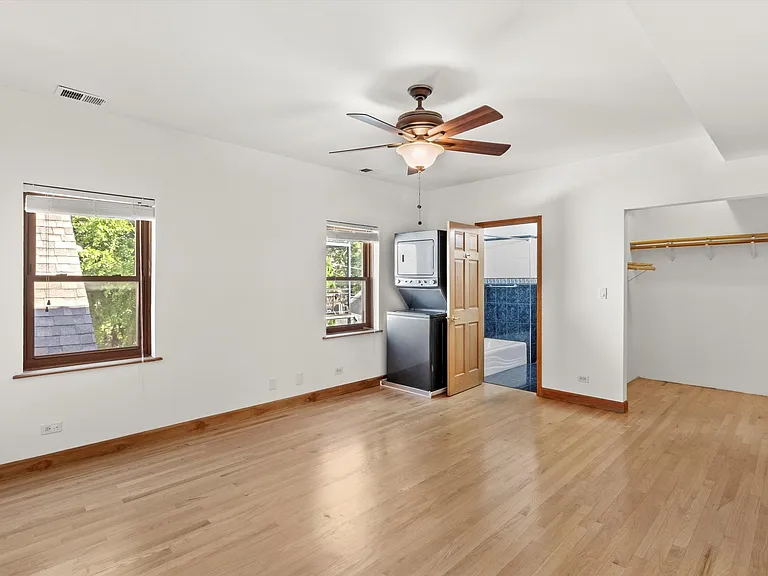 N Fairfield Ave — Photo 18