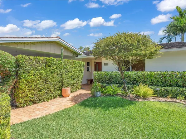 8535 SW 80th Pl, Miami, FL 33143