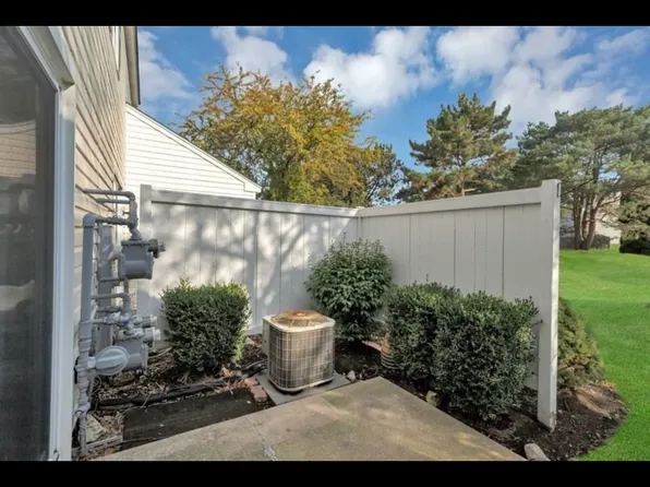 1500 Normantown Rd, Naperville, IL 60564