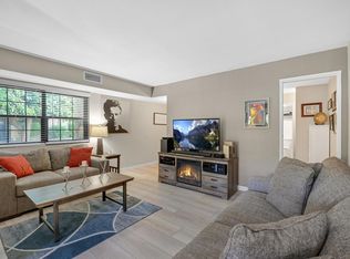 5300 E Waverly Dr APT J15, Palm Springs, CA 92264