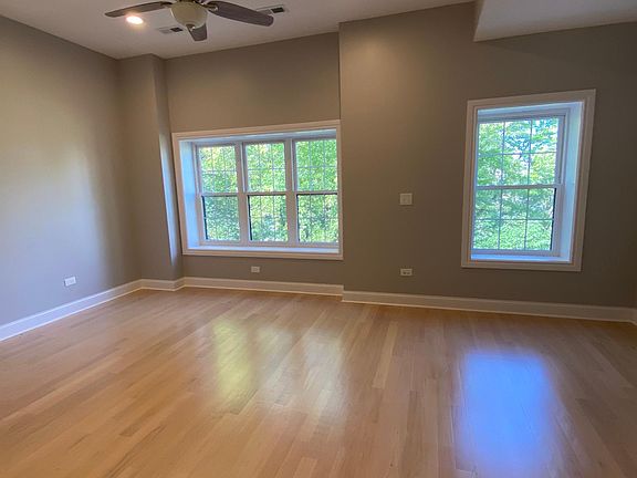 3rd image of 1239 N Rockwell St #3