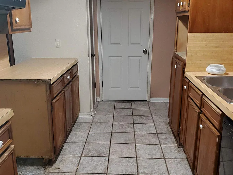 9101 Monica St — Photo 10