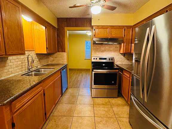 5th image of 1645 King Arthur Ct