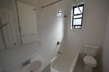 Rented by Silverstein Collection LLC 