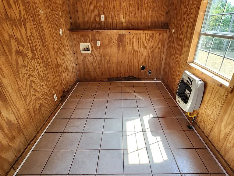 510 N Division St — Photo 10