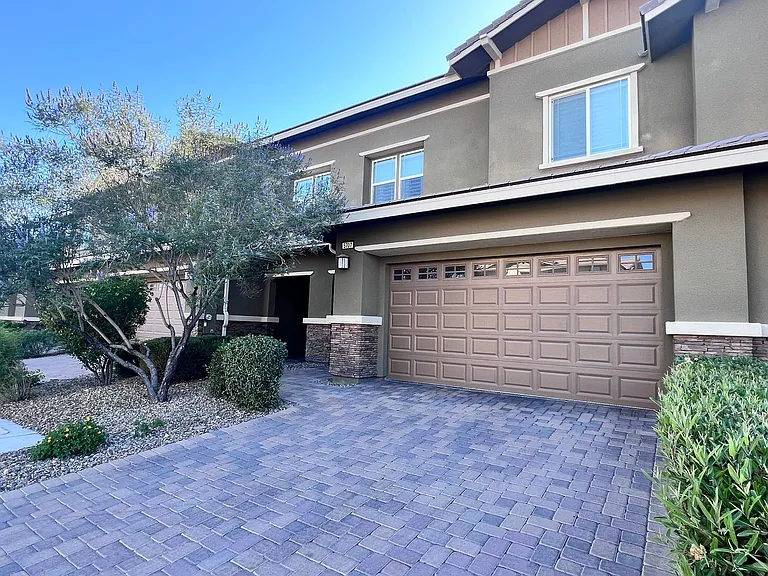 5707 Garriga Dr — Photo 2