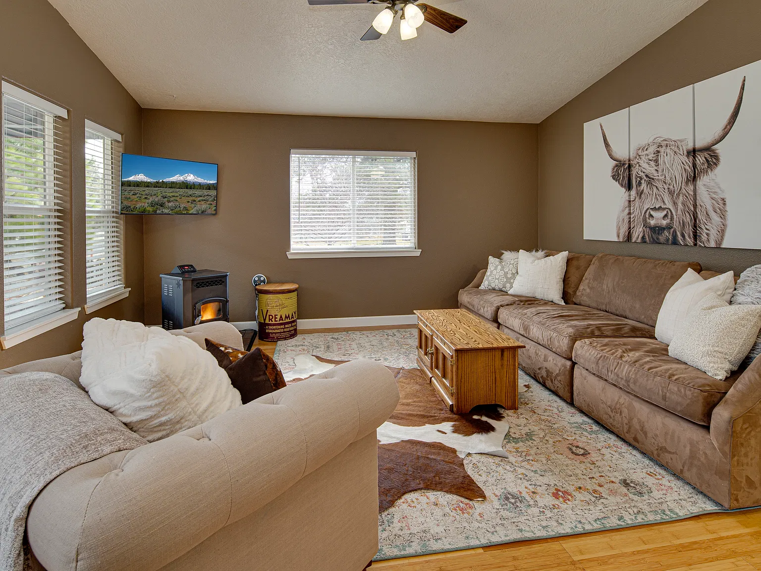 2 bed, 1240 sqft, $2,100 — Photo 3