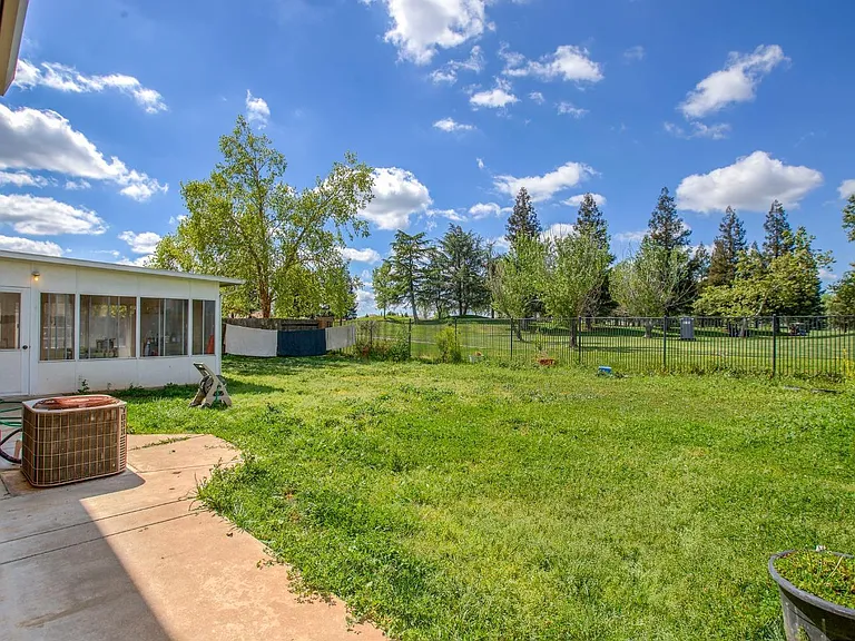 7820 Tigerwoods Dr — Photo 26