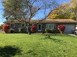 480 N Silverleaf Blvd, Carol Stream, IL 60188