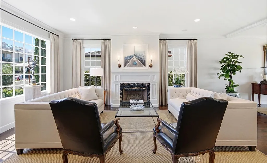 5 bed, 3600 sqft, $30,000 — Photo 3