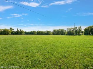 3915 McGinnis Rd, Holly, MI 48442