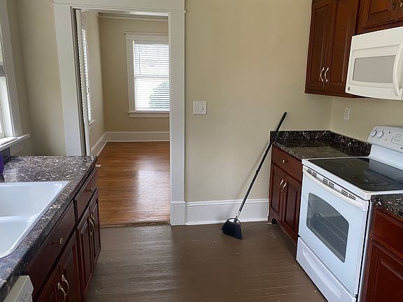 4th image of 108 McRee St