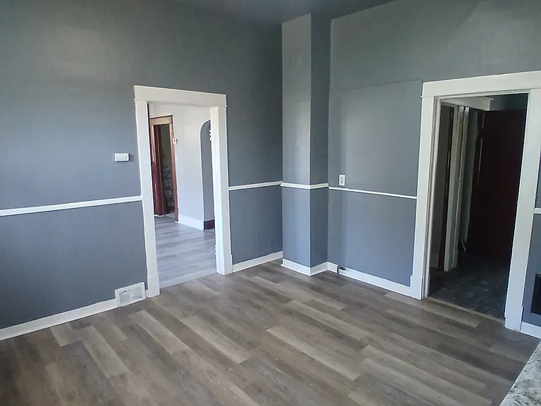 83 Franklin St #2 — Photo 2