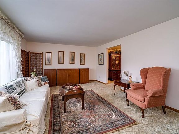 4th image of 2271 Apricot Dr