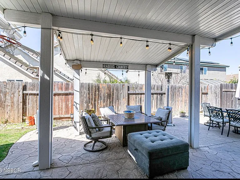 2421 N Baldwin Way — Photo 17