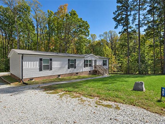 4th image of 487 Loftis Loop Rd