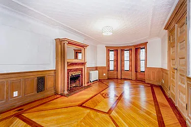 Sold by Avenue Sotheby's International Realty