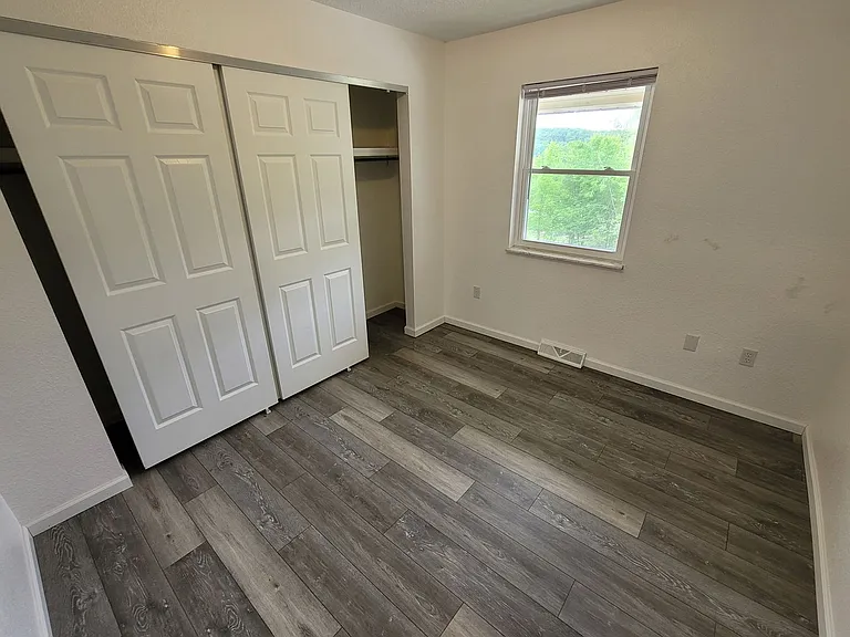 17230 Peaceful Ln — Photo 14