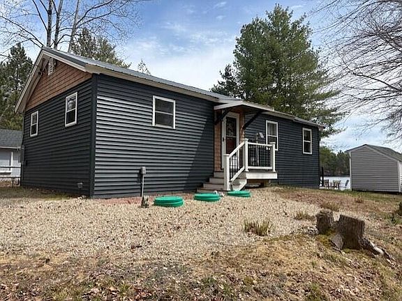 3rd image of 156 Sandy Point Road